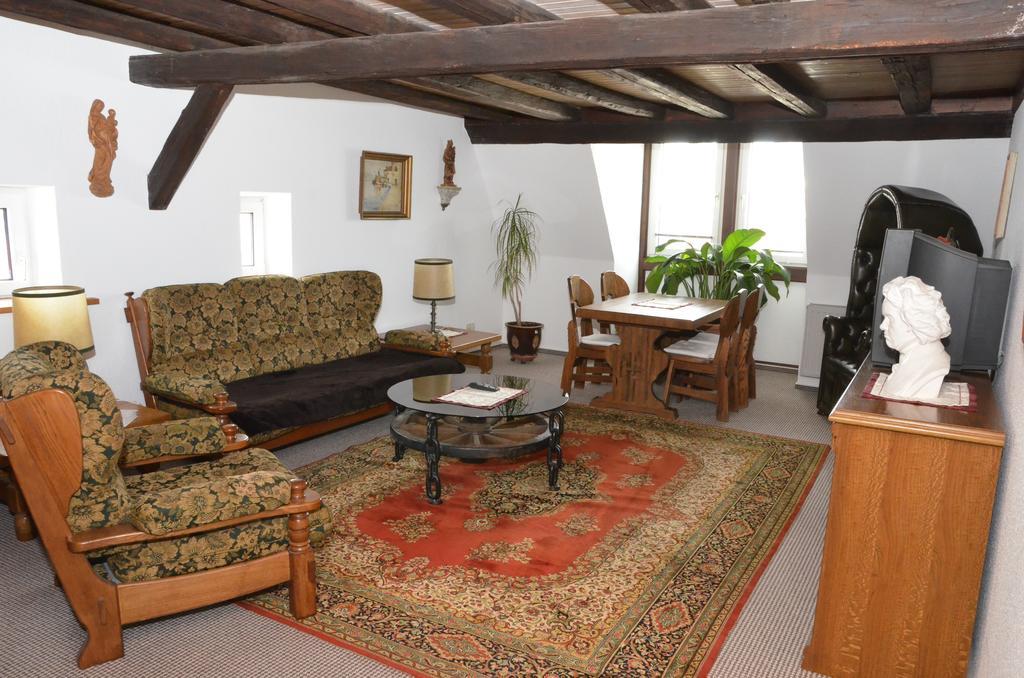 Weingasthof Zum Weissen Ross Osthofen Εξωτερικό φωτογραφία